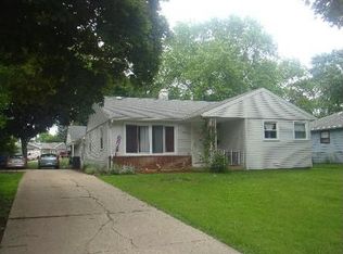 2102 School Dr, Rolling Meadows, IL 60008