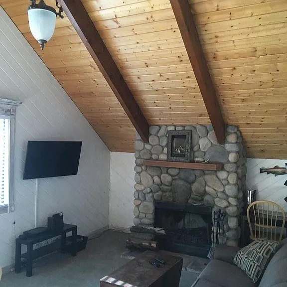 136 W Aeroplane Blvd — Photo 3