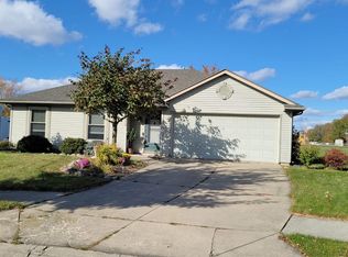 512 Plainfield Dr, Fort Wayne, IN