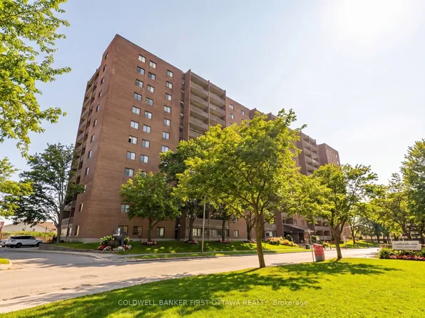 1100 Ambleside Dr #411, Ottawa, ON K2B 8G6