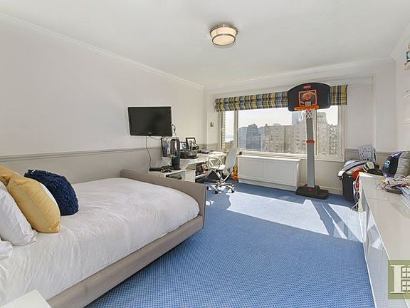 5th image of 1084 2nd Ave #28G