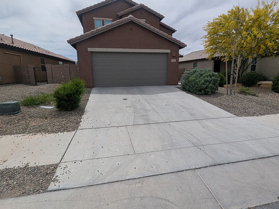 1st image of 8748 E Pebble Stone Ln