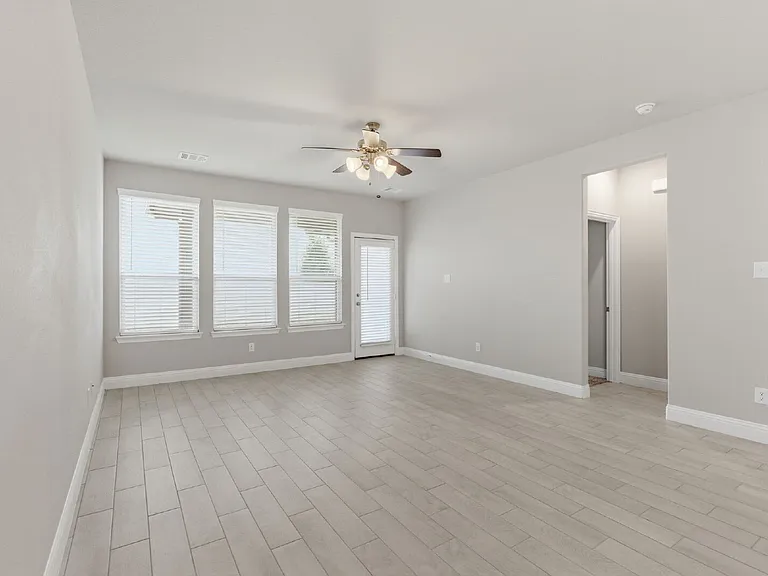 612 Rain Barrel Pl — Photo 7