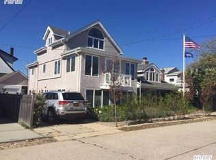 75 Baldwin Ave, Point Lookout, NY 11569