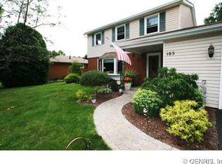 105 Winston Dr, Rochester, NY 14626
