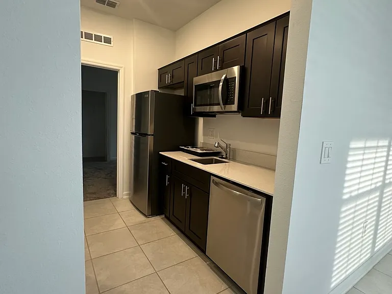 1563 Marksman Rd #B — Photo 8