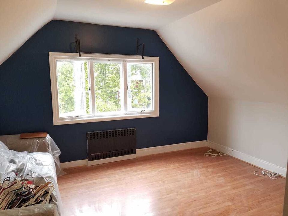 2nd image of 586 E 4th St #3