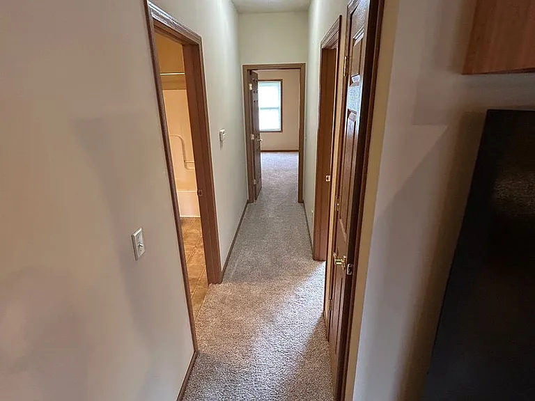 1011 Laurel Tree Ct #B — Photo 5