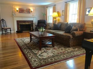18 Lantern Ln, Arlington, MA 02474