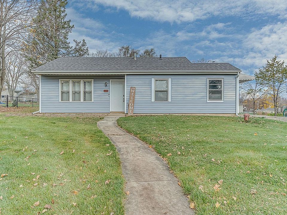 1st image of 472 W Woodworth Pl
