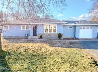 40 Phillips Rd, Rensselaer, NY 12144