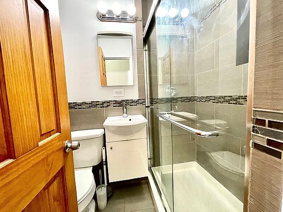 5th image of 105 W 138th St APT 1A