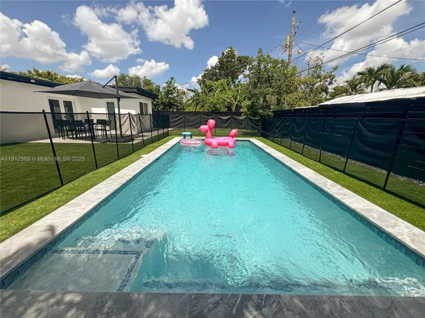 1451 NE 155th Ter, North Miami Beach, FL 33162