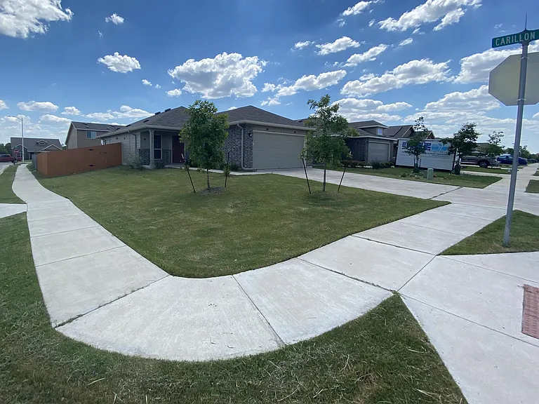 This is a corner lot.