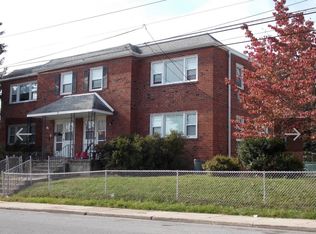 204 Woodlawn Ave #B, Collingdale, PA 19023