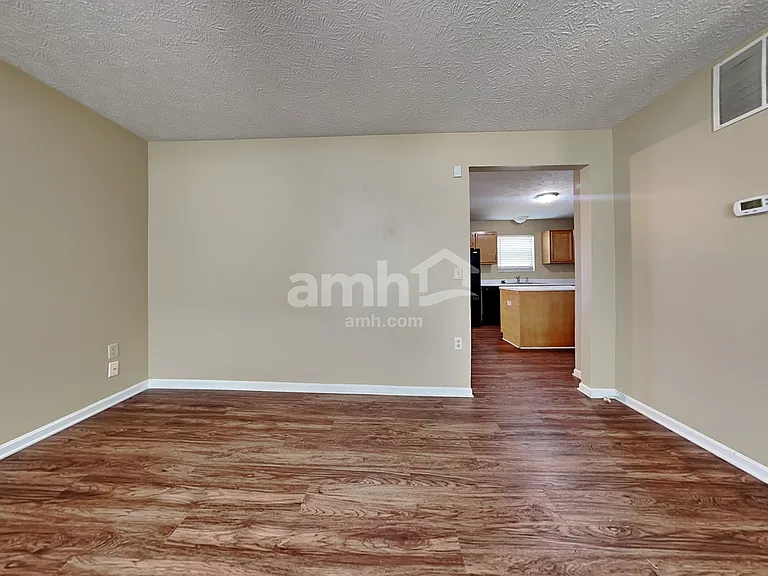 1415 E Kearney Ln — Photo 6