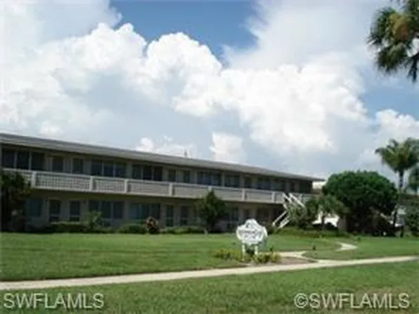 421 12th Ave S APT A9, Naples, FL 34102