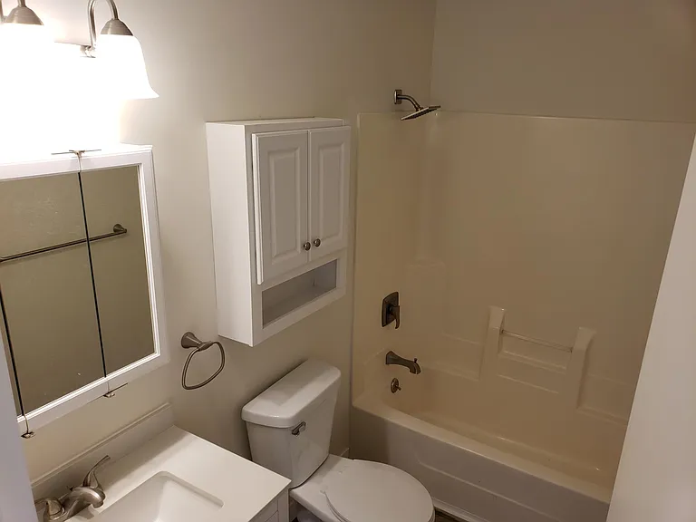 212 N Dyckman St #2 — Photo 16