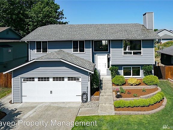 2nd image of 2220 67th Ave NE