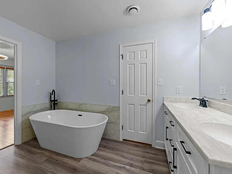 2947 Wycliff Rd — Photo 17