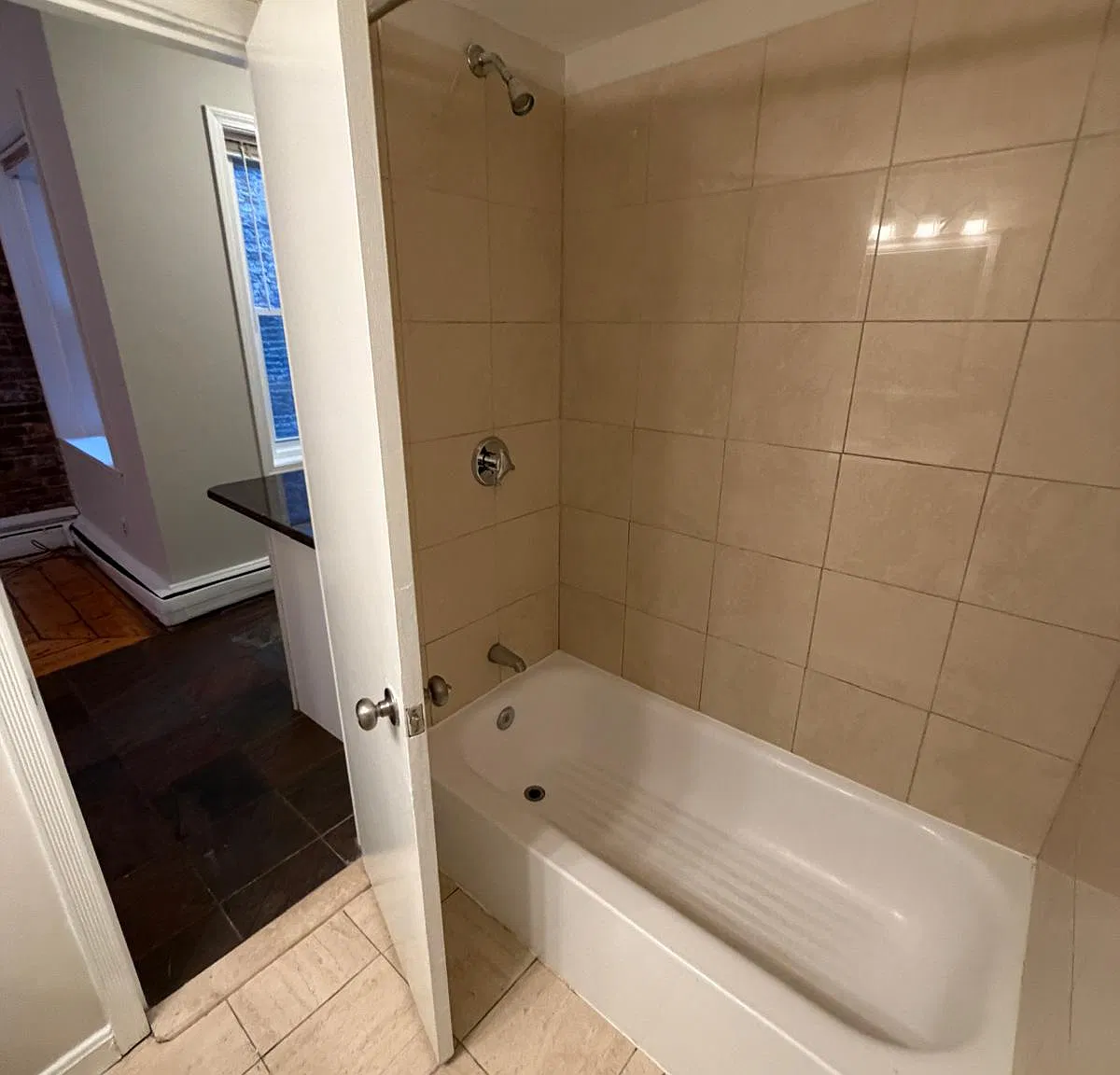 2 bed, 530 sqft, $3,800 — Photo 2