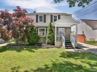 1300 92nd St, Niagara Falls, NY 14304