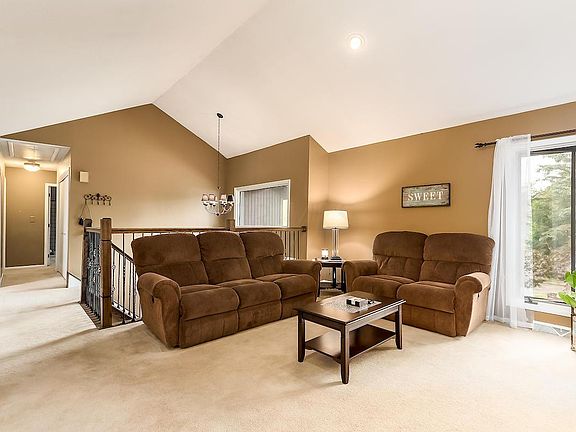 4th image of 1811 Olympic Ct