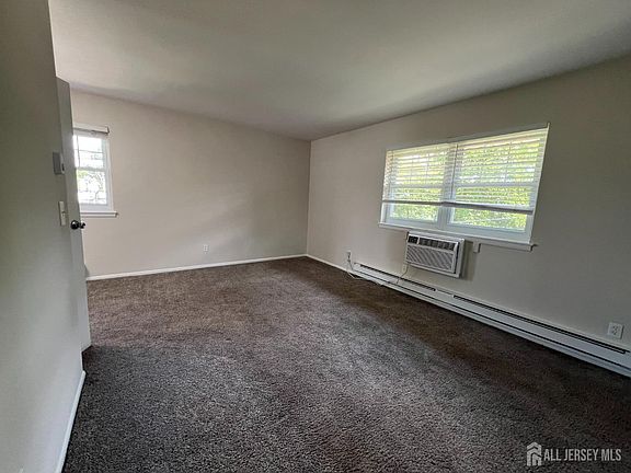 2nd image of 162 Belleville Ave APT 1B