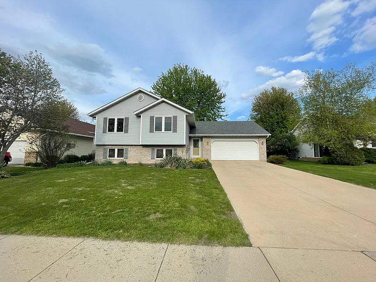 987 N Thompson Rd — Photo 9