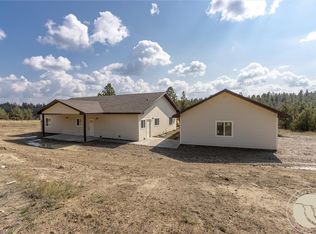 230 Winchester Dr, Roundup, MT 59072