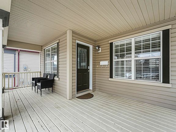 3rd image of 17 Summerton Lndg