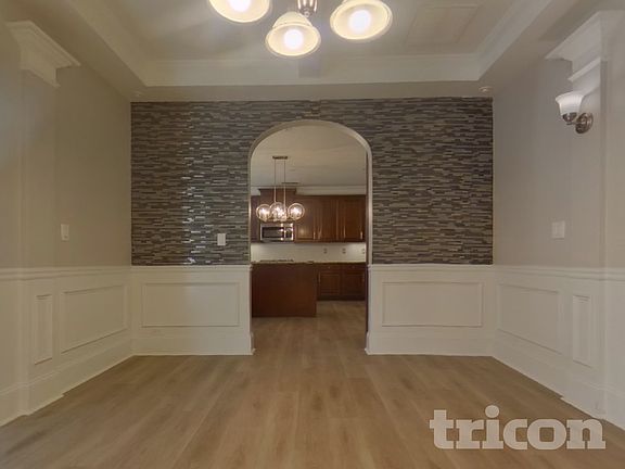 3rd image of 4617 Town Manor Dr