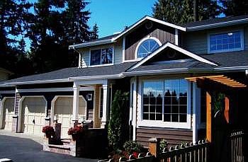 2nd image of 17 199th St SE