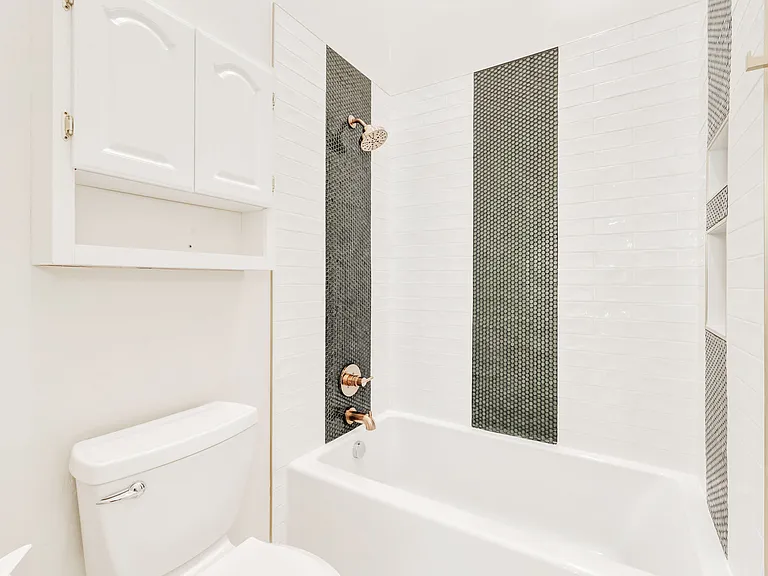 Great shower with new tile