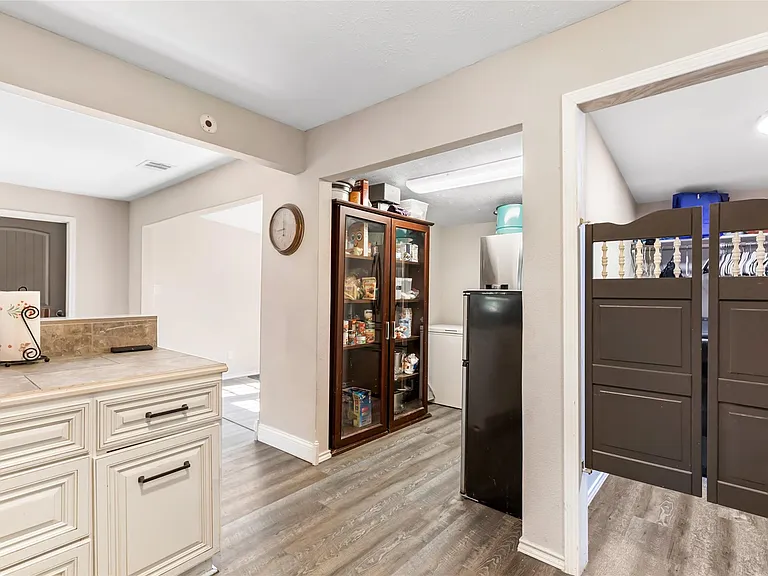 218 Waterfall Dr — Photo 22