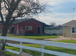 5801 Pleasant Valley Rd, Oakdale, CA 95361