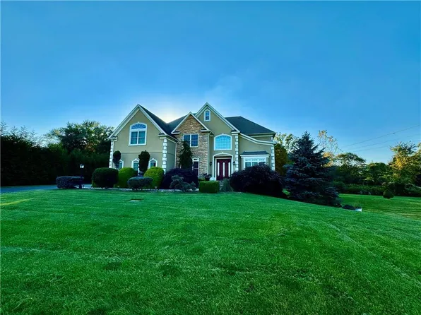 12 whites corner Lane, Wappingers Falls, NY 12533