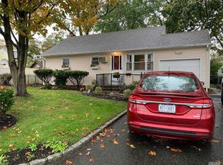 80 Kennedy Ave, North Babylon, NY 11703