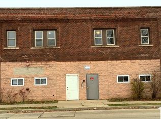 709 S McAlister Ave #201, Waukegan, IL 60085