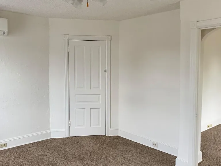 339 Wanamaker Ave #2 — Photo 6
