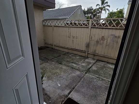 3rd image of 3915 Lyon Ave APT 2