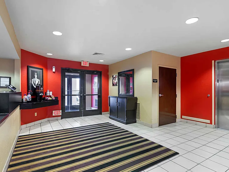Lobby and Guest Check-in