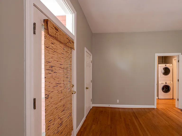791 Myrtle St NE — Photo 12
