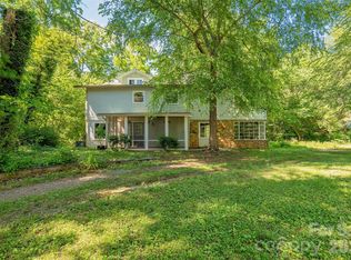 112 Candler School Rd, Candler, NC 28715