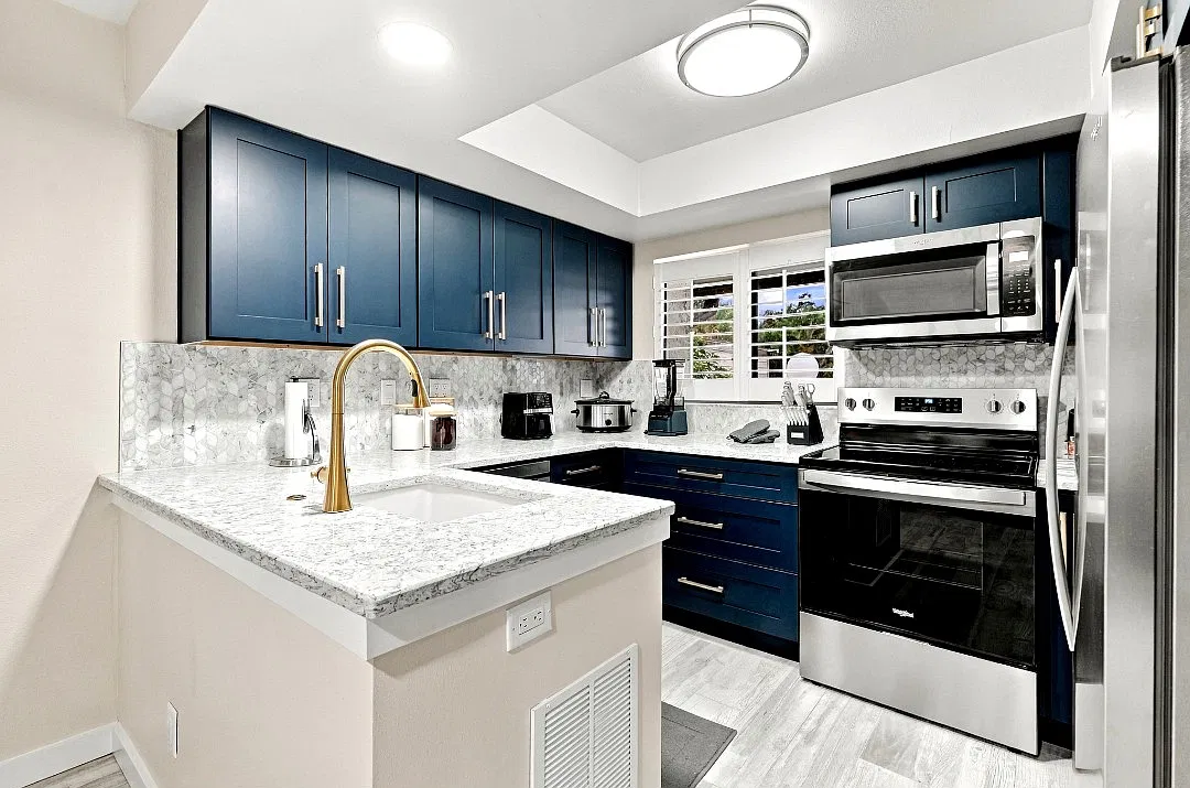 2 bed, 1.5 bath, 1100 sqft, $2,200 — Photo 3