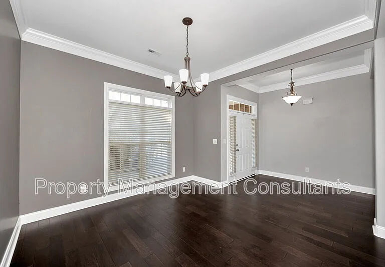 108 Blackwood Dr NW — Photo 4