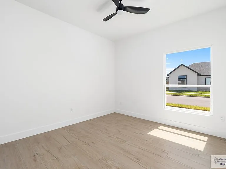 6297 Polanco Dr — Photo 15