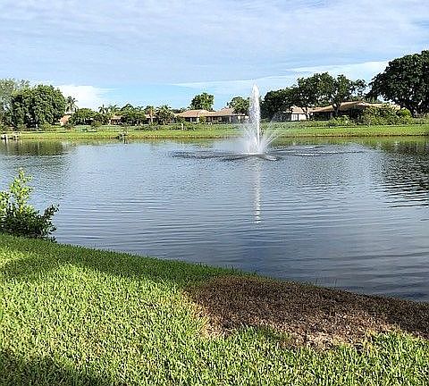 5th image of 3483 Emerald Oaks Dr #1701