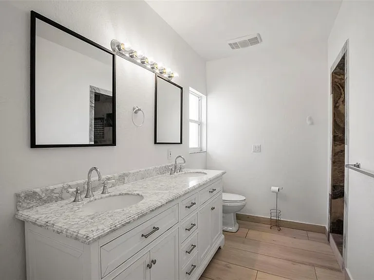 272 Malvern Dr — Photo 20
