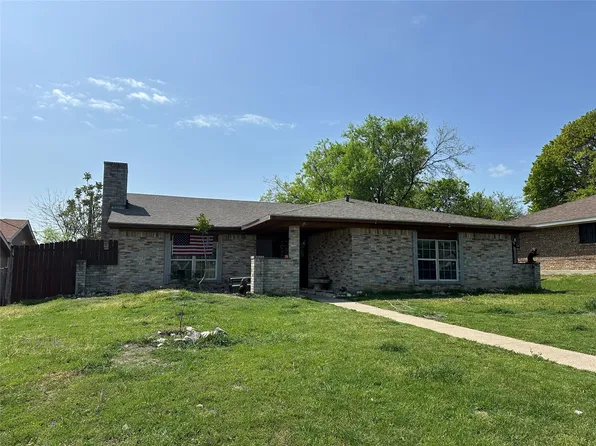 2712 Meadow Harvest Ln, Dallas, TX 75237